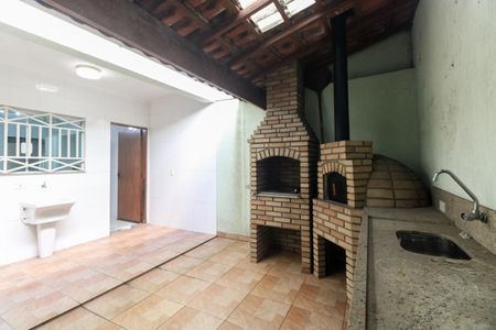 Casa à venda com 157m², 3 quartos e 3 vagasQuintal e Churrasqueira 