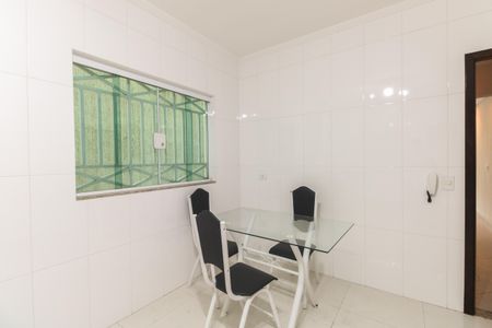 Casa à venda com 157m², 3 quartos e 3 vagasCozinha 