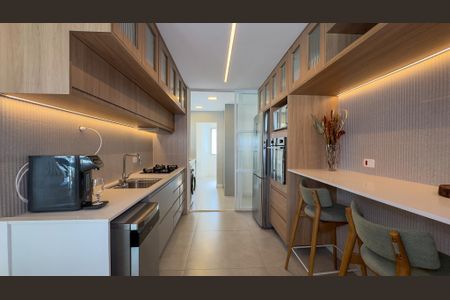 Apartamento à venda com 118m², 3 quartos e 2 vagasCozinha