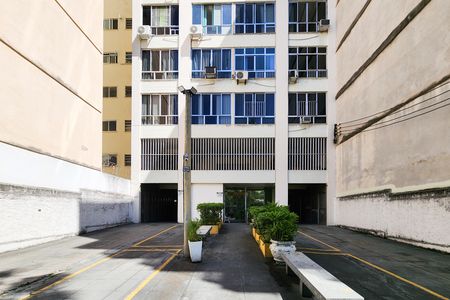Apartamento à venda com 78m², 2 quartos e 1 vaga Apartamento à venda com 78m², 2 quartos e 1 vagaÁrea Comum