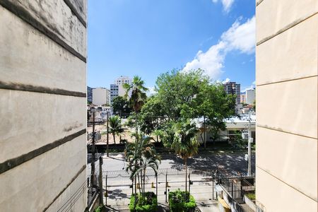Apartamento à venda com 78m², 2 quartos e 1 vaga Apartamento à venda com 78m², 2 quartos e 1 vagaVista