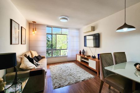 Apartamento à venda com 78m², 2 quartos e 1 vaga Apartamento à venda com 78m², 2 quartos e 1 vagaSala