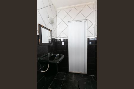 Casa para alugar com 120m², 2 quartos e 4 vagasBanheiro 