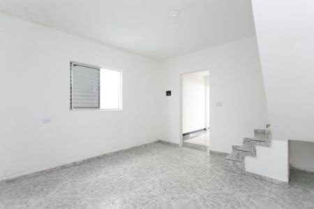 Sala de casa para alugar com 2 quartos, 120m² em Vila Santa Ines, São Paulo