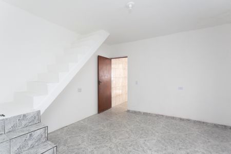 Sala de casa para alugar com 2 quartos, 120m² em Vila Santa Ines, São Paulo