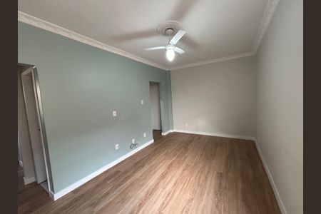 Apartamento à venda com 70m², 2 quartos e 2 vagasSala