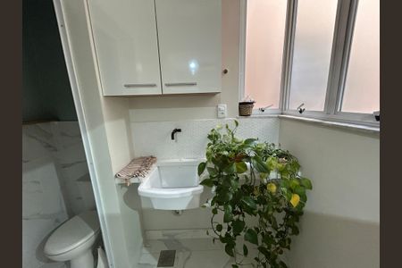 Apartamento à venda com 70m², 2 quartos e 2 vagasÁrea de Serviço