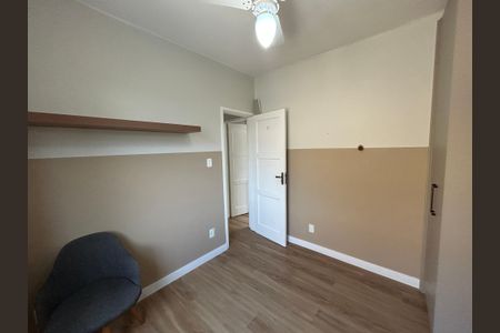 Apartamento à venda com 70m², 2 quartos e 2 vagasQuarto 2