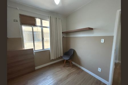 Apartamento à venda com 70m², 2 quartos e 2 vagasQuarto 2