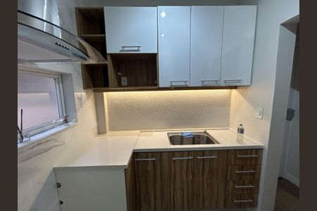 Apartamento à venda com 70m², 2 quartos e 2 vagasCozinha