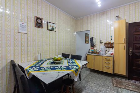 Cozinha  de casa à venda com 3 quartos, 213m² em Vila Quitauna, Osasco