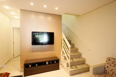 Casa à venda com 169m², 3 quartos e 2 vagasSala 