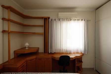 Casa à venda com 169m², 3 quartos e 2 vagasQuarto 1