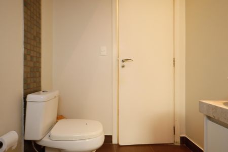 Casa à venda com 169m², 3 quartos e 2 vagasLavabo