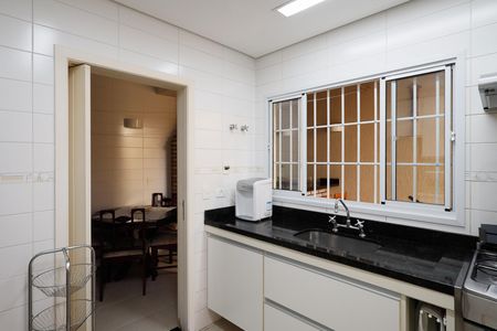 Casa à venda com 169m², 3 quartos e 2 vagasCozinha - Armários