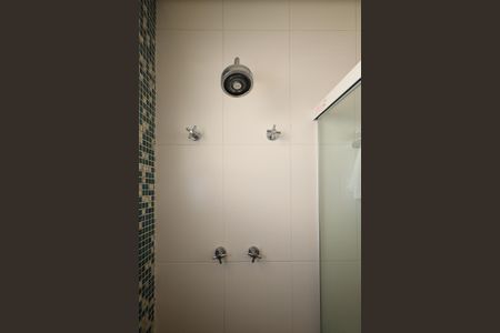 Casa à venda com 169m², 3 quartos e 2 vagasBanheiro da Suíte