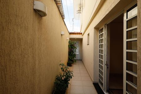Casa à venda com 169m², 3 quartos e 2 vagasQuintal