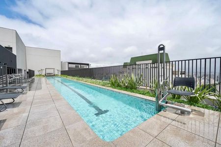 Studio à venda com 26m², 1 quarto e sem vaga Studio à venda com 26m², 1 quarto e sem vagaÁrea comum - Piscina