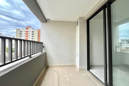 Studio à venda com 26m², 1 quarto e sem vaga Studio à venda com 26m², 1 quarto e sem vagaVaranda