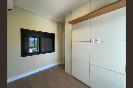 Casa de condomínio para alugar com 350m², 4 quartos e 4 vagasCozinha