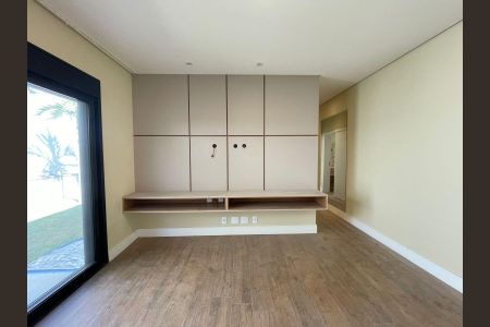 Casa de condomínio para alugar com 350m², 4 quartos e 4 vagasÁrea de Serviço