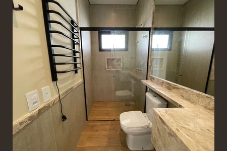 Casa de condomínio para alugar com 350m², 4 quartos e 4 vagasBanheiro 2