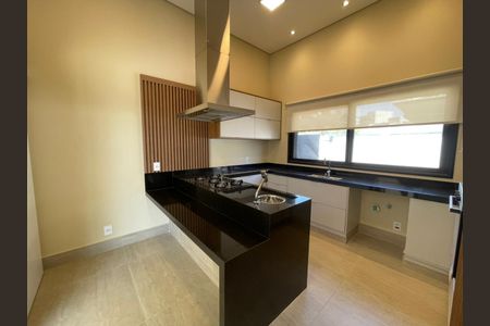 Casa de condomínio para alugar com 350m², 4 quartos e 4 vagasCozinha