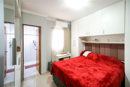 Casa para alugar com 120m², 3 quartos e 2 vagasSuíte