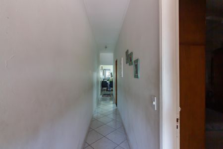 Casa à venda com 213m², 3 quartos e 2 vagasCorredor