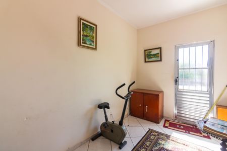 Casa à venda com 213m², 3 quartos e 2 vagasQuarto 3