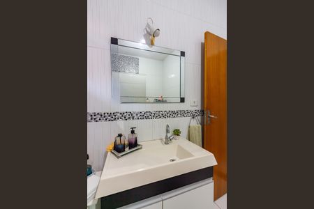 Casa à venda com 213m², 3 quartos e 2 vagasBanheiro 1