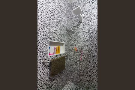 Casa à venda com 213m², 3 quartos e 2 vagasBanheiro 1