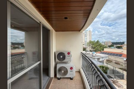 Apartamento à venda com 65m², 2 quartos e 1 vagaVaranda