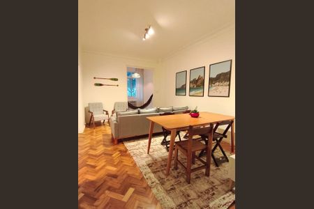 Apartamento para alugar com 110m², 3 quartos e sem vaga Apartamento para alugar com 110m², 3 quartos e sem vagaSala