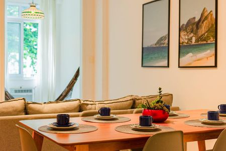 Apartamento para alugar com 110m², 3 quartos e sem vaga Apartamento para alugar com 110m², 3 quartos e sem vagaSala