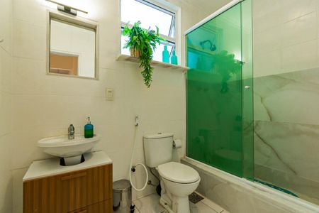Apartamento para alugar com 110m², 3 quartos e sem vaga Apartamento para alugar com 110m², 3 quartos e sem vagaBanheiro