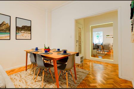 Apartamento para alugar com 110m², 3 quartos e sem vaga Apartamento para alugar com 110m², 3 quartos e sem vagaSala