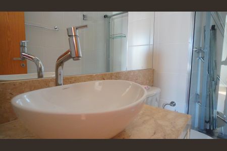 Apartamento para alugar com 62m², 2 quartos e 1 vaga Apartamento para alugar com 62m², 2 quartos e 1 vagaBanheiro 2