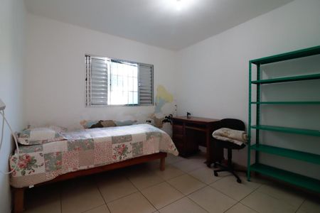 Casa à venda com 157m², 4 quartos e 2 vagasQuarto 1