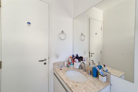 Apartamento à venda com 93m², 3 quartos e 2 vagas Apartamento à venda com 93m², 3 quartos e 2 vagasBanheiro da Suíte