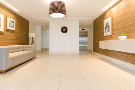 Apartamento à venda com 93m², 3 quartos e 2 vagas Apartamento à venda com 93m², 3 quartos e 2 vagasÁrea comum - hall