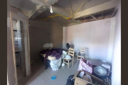 Quarto de casa à venda com 2 quartos, 200m² em Mato Grande, Canoas