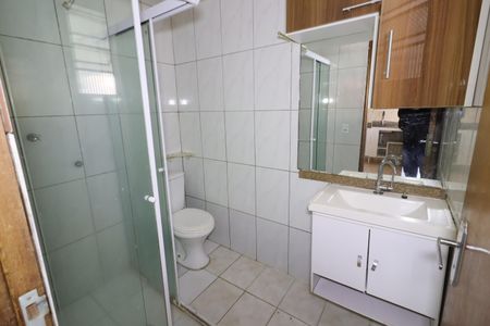 Casa à venda com 150m², 5 quartos e 2 vagasBanheiro 3