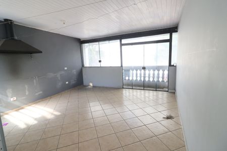 Casa à venda com 150m², 5 quartos e 2 vagasSala