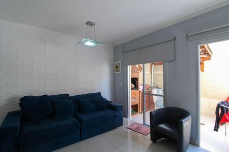 Sala de casa de condomínio para alugar com 3 quartos, 150m² em Parque Munhoz, São Paulo