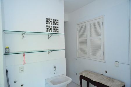 Casa de condomínio para alugar com 600m², 4 quartos e 5 vagas