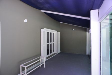 Casa de condomínio para alugar com 600m², 4 quartos e 5 vagas