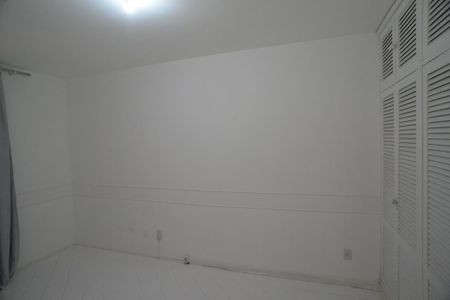 Casa de condomínio para alugar com 600m², 4 quartos e 5 vagas