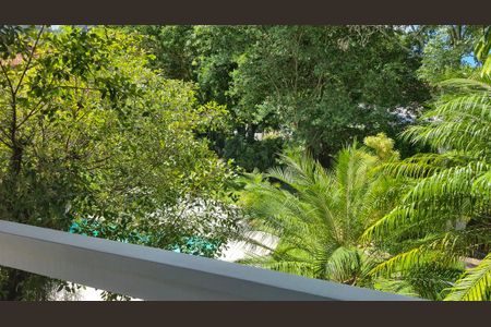 Casa de condomínio para alugar com 600m², 4 quartos e 5 vagas