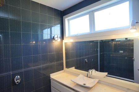 Casa de condomínio para alugar com 600m², 4 quartos e 5 vagas